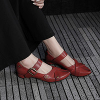 Chaussures plates pour femmes 2026, style designer super populaire, à bout pointu, avec boucles souples, rivets et coussinets confortables