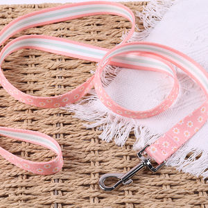 Productos para mascotas sin tirones, Correa larga con estampado de poliéster ajustable de tres patrones con accesorios de Metal para razas de perros pequeños y medianos - Product Image 6