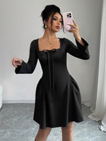 Nouvelle Robe Courte Femme Col Carré Ceinturée Manches Évasées Coupe Slim Ligne A Automne 2026