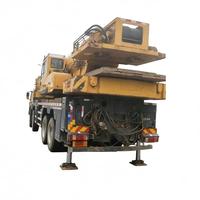 Grue de chantier d'occasion QY50KC de 50 tonnes disponible à la vente à prix réduit en stock