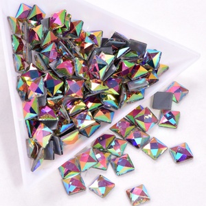 OLeeya Vente en gros d'usine Verre de qualité K9 1440 pièces Formes fantaisie Cristal AB Hot Fix Strass pour la décoration d'ongles - Product Image 4