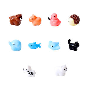 Adorno Pequeño de Microresina con Forma de Animales Marinos y Terrestres, Ballena, Dragón Hexagonal, Decoración para Acuarios - Product Image 5