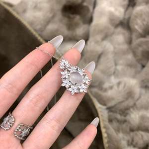 Collier pendentif en argent sterling S925, forme poire de neige, petit collier frais avec chaîne lisse, design cadeau, pendentifs de mode populaires, breloques - Product Image 1