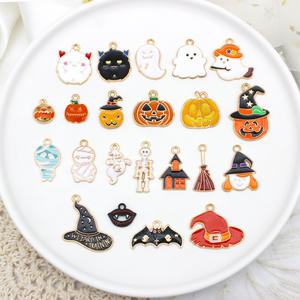 Regalos de brujas de terror Llavero de Halloween a granel Decoración Monedero Encanto para adolescentes Amigos Regalo de pareja - Product Image 6