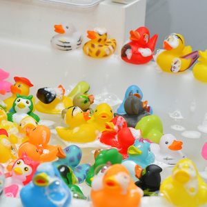 <span class=keywords><strong>Patito</strong></span> <span class=keywords><strong>de</strong></span> Goma personalizado para bebé, juguete para ducha <span class=keywords><strong>de</strong></span> baño, patitos <span class=keywords><strong>de</strong></span> goma surtidos, pato flotante para bañera a granel <span class=keywords><strong>de</strong></span> 2" - Product Image 4