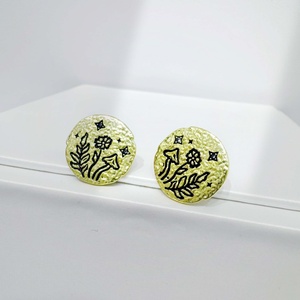 Boucles d'oreilles clous tendance en argent sterling 925 plaqué or coréen, grandes, gravées, style hip-hop occidental, géométriques simples - Product Image 2