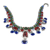 Nouveau collier polyvalent pour femme, élégant et haut de gamme, orné de pierres de strass exquises et de feuilles colorées, style industriel lourd.