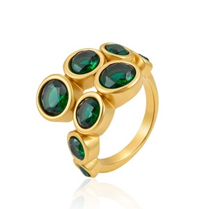 Juego de Anillos de Acero Inoxidable Dorado con Circonitas, 14 Piezas, Anillos de Moda con Múltiples Piedras en Forma de Corazón, Esmeralda y Lágrima, Hipoalergénicos, Venta al Por Mayor OEM - Product Image 2