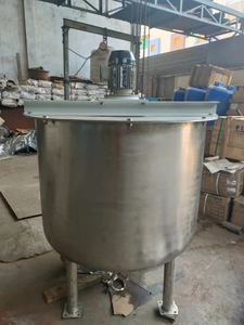 Tanque de mezcla industrial SS Tanque de grado alimenticio para aplicaciones químicas, cosméticas y farmacéuticas - Product Image 2