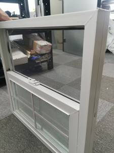 Fenêtres coulissantes verticales à guillotine en vinyle UPVC de fabrication chinoise, prêtes à l'emploi, avec joints d'étanchéité A+ résistants aux intempéries - Product Image 2