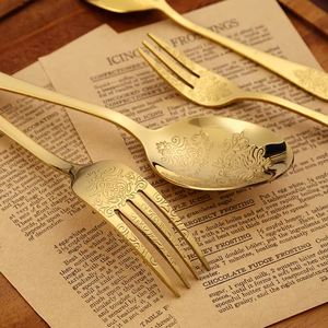 Wholesale 5-Piece Luxury Pattern <b>Flatware</b> <b>Set</b> Western Tableware <b>Set</b> Gold Cutlery for Wedding - Product Image 6