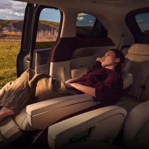 <span class=keywords><strong>รถยนต์</strong></span>ไฟฟ้าขับเคลื่อนอัตโนมัติ XPENG X9 800V ของจีน โครงสร้างทันสมัย ห้องโดยสารกว้างขวาง 7 ที่นั่ง มอเตอร์คู่ ขับเคลื่อนสี่ล้อ ระยะทางวิ่ง 750 กม. ปลอดภัย - Product Image 5
