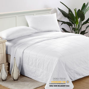 Vente directe d'usine en chine, garniture en soie de mûrier, glace d'été Cool Oeko <span class=keywords><strong>Tex</strong></span> couette en soie matelassée couette en soie lavable - Product Image 1
