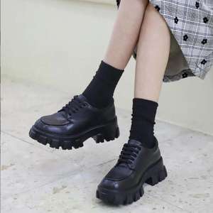 Chaussures décontractées pour femmes à talon épais et plateforme large, à lacets, respirantes et à séchage rapide, pour l'été, le printemps et l'hiver - Product Image 2