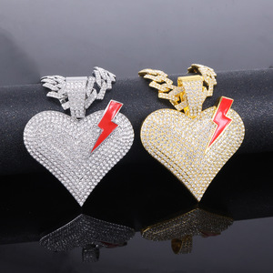 Collana con Pendente a Forma di Cuore e Fulmine Rosso in Lega di Zinco con Strass per Coppie, Catena Cubana Ricoperta di Pietre - Product Image 2