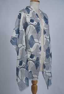 Écharpe de luxe en mélange de soie et modal de haute qualité pour femme, imprimée numériquement, châle léger et doux, accessoire de mode - Product Image 2