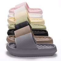 Sandales souples de créateur personnalisées avec logo imprimé du fabricant Pantoufles EVA Diapositives Chaussures de luxe Sandales d'été pour femmes