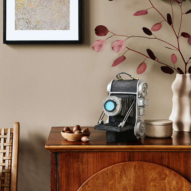 NEW ARRIVAL VINTAGE STYLE CAMERA SHAPE RESIN DECORATIVE ORNAMENT for INDOOR