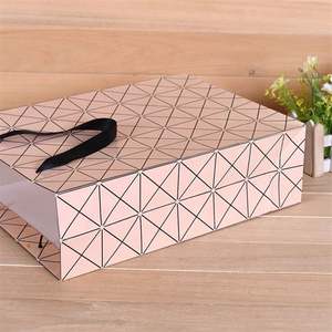 Sac en papier d'emballage cadeau de luxe en gros KM avec logo pour vêtements - Product Image 3