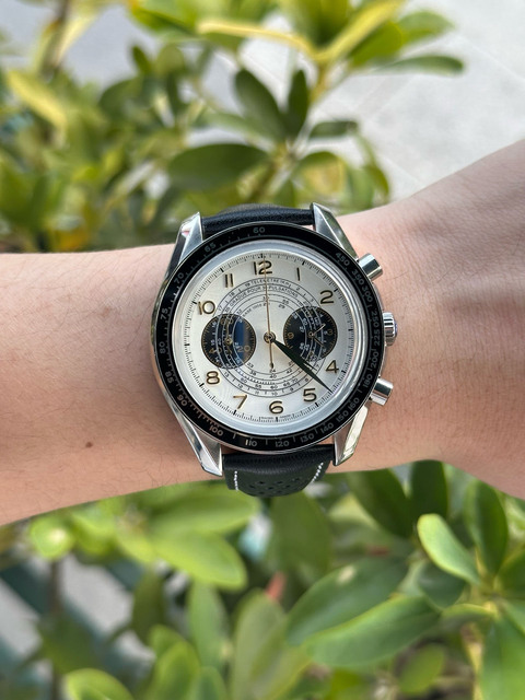 Factory Direct Sales of Fashionable Watches, Sports Chronographs, Waterproof Watches and Multi-functional Wristwatches