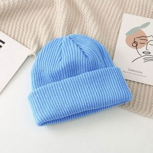 Wholesale Fashion Beanie <b>Hats</b> Custom Logo Acrylic Cuffed Blank Knit Beanie Unisex Knitted <b>Hats</b> <b>Winter</b> <b>Hat</b> for Men Women - Product Image 5