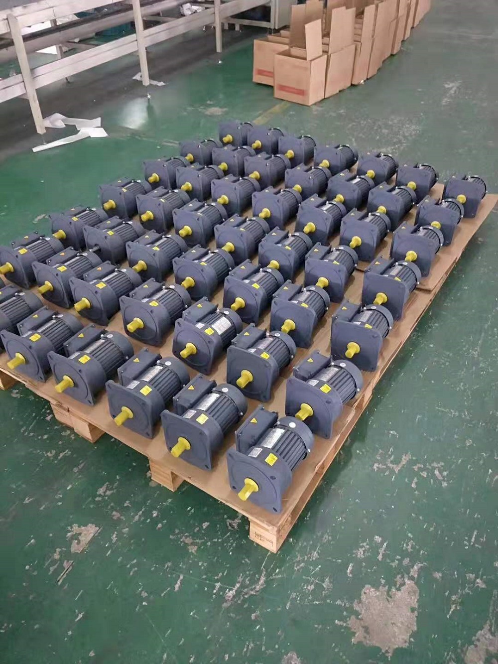 Animal Husbandry Cow Brush Customized For Cleaning