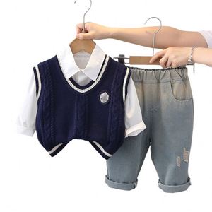 Ensemble de vêtements pour enfants Maxfree, style scolaire pour garçons, pull à manches longues, gilet, pantalon en jean décontracté, trois pièces - Product Image 5