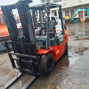 Origin Japanese Mini 3 Ton Internal Combustion <b>Forklift</b> Used Toyota <b>Forklift</b> Diesel 4500KG Weight Tested Certified 0-2000 Hours - Product Image 1