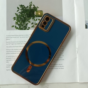 Coque dorée pour étui de téléphone portable C32 C22 - Product Image 1