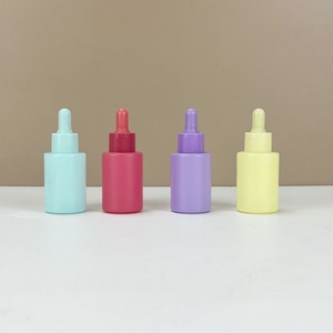 ขวดแก้วฝ้าทรงกลมสำหรับน้ำมันหอมระเหยพร้อมฝาหยดขนาด 50 มล. สีม่วงแดง ขวดแก้วหยดสำหรับโลชั่นและเซรั่มเครื่องสำอาง - Product Image 4