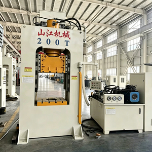 Presse <span class=keywords><strong>hydraulique</strong></span> multifonctionnelle de 200 tonnes pour le formage, le poinçonnage, le pliage et l'assemblage des métaux - Product Image 1
