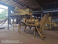 Machine automatique de fabrication de palettes en bois Machine de fabrication de plateaux en bois sciure de bois