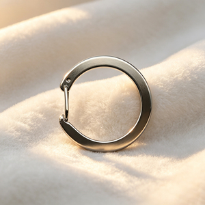 Stainless Steel Round Carabiner Keychain Luxury Lightweight Metal <b>Key</b> Ring for Bag Decor - Product Image 6