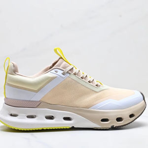 Zapatillas deportivas de verano de alta calidad, estilo superventas, versiones para hombre y mujer, diseño moderno y ligero - Product Image 1