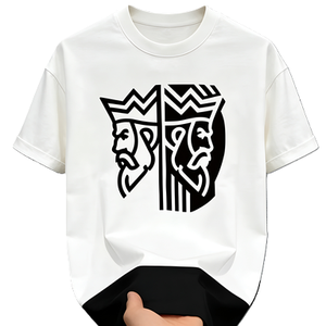 T-shirt con grafica di carte da poker con uomo barbuto reale e profilo testa stileizzato Split King - Product Image 1