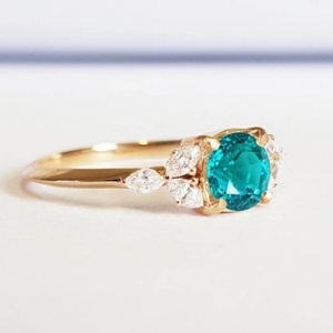 compromiso Paraiba Esmeralda y diamante con acento Marquesa inspirado en la naturaleza anillo con forma de hoja en oro plateado - Product Image 2