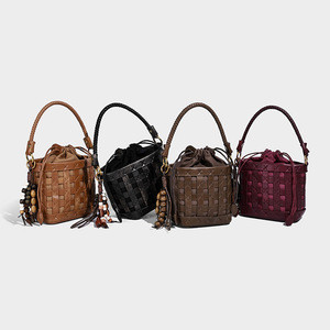 Sac Seau Tressé en PU Fait Main Tendance Française pour Femme – Idéal Quotidien, Loisirs, Trajet Quotidien, Sorties – Sac à Bandoulière Unique ou Croisé pour Femme - Product Image 1