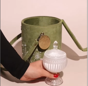 Tùy chỉnh màu xanh lá cây Hộp Quà Tặng sequin ngọc trai thêu lễ hội tráng miệng gói Bìa nhung đám cưới sang trọng ramadan Hộp sô cô la - Product Image 5