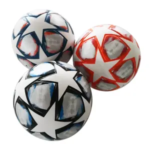 Fabrika özel sağlanan termal gümrüklü futbol topu, boyutu 4/5 eğitim/oyun futbol, pvc /pu futbol topu top kapalı açık için