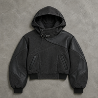 Jaket Hoodie Pria Model Crop Berbahan Kulit PU Imitasi dengan Panel dan Gesper, Desain Logo Kustom, Ukuran Oversize, Gaya Bomber