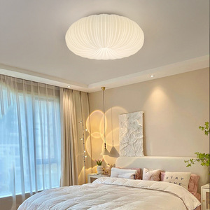 Gran oferta de luces LED de estilo nórdico Crema para dormitorio, cubierta de PE, luz de techo redonda con forma de calabaza - Product Image 3