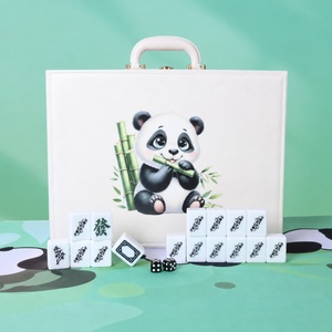 Tuiles de mahjong artisanales avec un motif de panda de dessin animé, un cadeau créatif et unique pour la maison. Fabricant de boîtes cadeaux. - Product Image 1