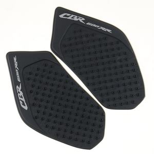 עבור honda cbr600rr 2003-2006 גז אחיזה ברכיים גז שחור צד אופנוע מגן מדבקה מדבקה מדבקה עם רפידות אחיזה - Product Image 1