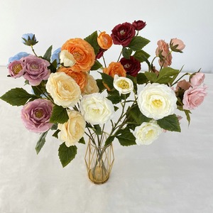 KEWEI <span class=keywords><strong>1664</strong></span> Fournisseur d'or Fleurs artificielles en soie à 4 tiges, type Renoncule, pour décoration de salons et événements - Product Image 4