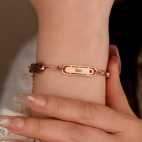 Bracelet unisexe DIY ajouré en acier inoxydable, best-seller transfrontalier, avec breloques carrées gravées au nom et diamants, style minimaliste