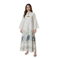 Robe longue musulmane de luxe multicolore brodée de fleurs, col en V, manches longues avec fermoir décoratif, tenue modeste, Dubaï 2026