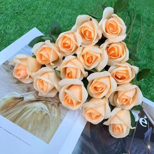 Rose Artificiali in Velluto di Alta Qualità, Vendita all'Ingrosso, <span class=keywords><strong>Fiori</strong></span> Decorativi Realistici Rossi e Bianchi Personalizzabili - Product Image 4