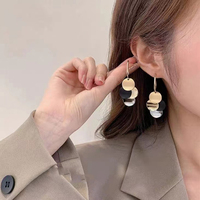Boucles d'oreilles rondes à quatre couleurs contrastantes de tempérament européen et américain, bijoux de mode pour filles, accessoires pour femmes