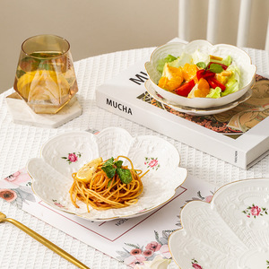 Assiette à gâteau créative en céramique florale rétro avec <span class=keywords><strong>petit</strong></span>-déjeuner <span class=keywords><strong>et</strong></span> saladier pour les fêtes - Product Image 2