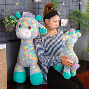 Giraffa di Peluche Colorata ZONOBLE Creativa da 14 Pollici, Imbottita in Cotone PP, per Bambini dai 2 ai 14 Anni+ - Product Image 5